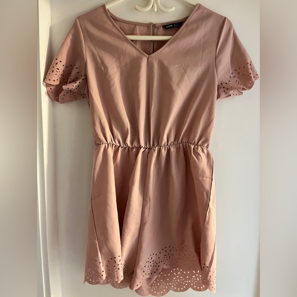 SHEIN romper with lace detail - Picture 1 of 3